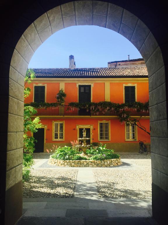Palazzo Carasi Apartments เกรโมนา ภายนอก รูปภาพ