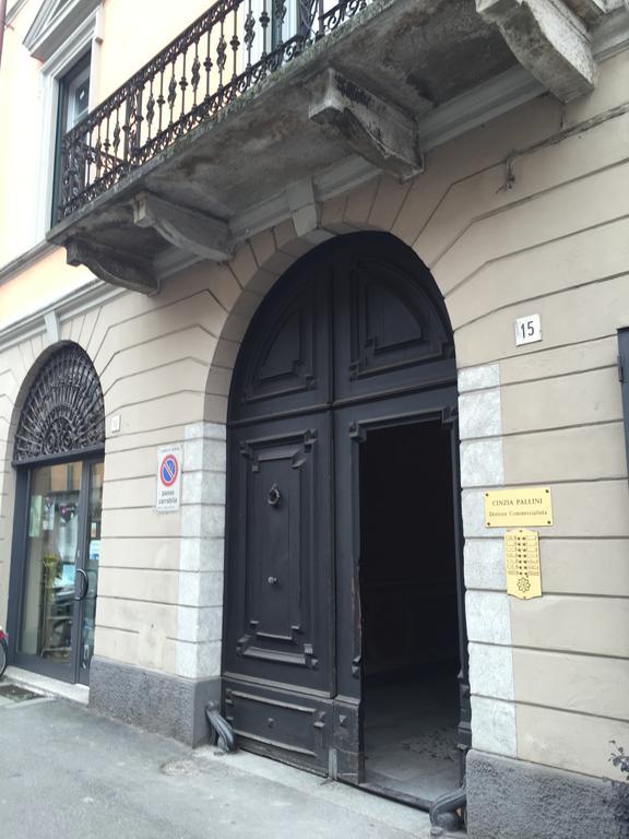 Palazzo Carasi Apartments เกรโมนา ภายนอก รูปภาพ