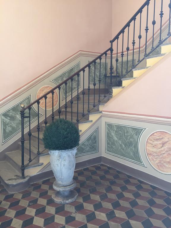 Palazzo Carasi Apartments เกรโมนา ภายนอก รูปภาพ