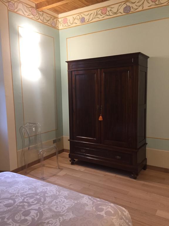 Palazzo Carasi Apartments เกรโมนา ภายนอก รูปภาพ