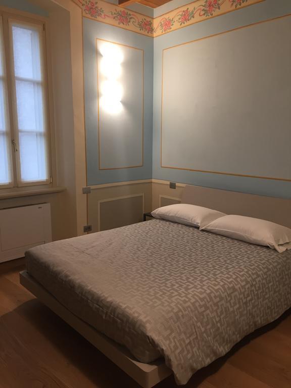 Palazzo Carasi Apartments เกรโมนา ภายนอก รูปภาพ