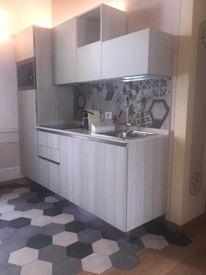 Palazzo Carasi Apartments เกรโมนา ภายนอก รูปภาพ